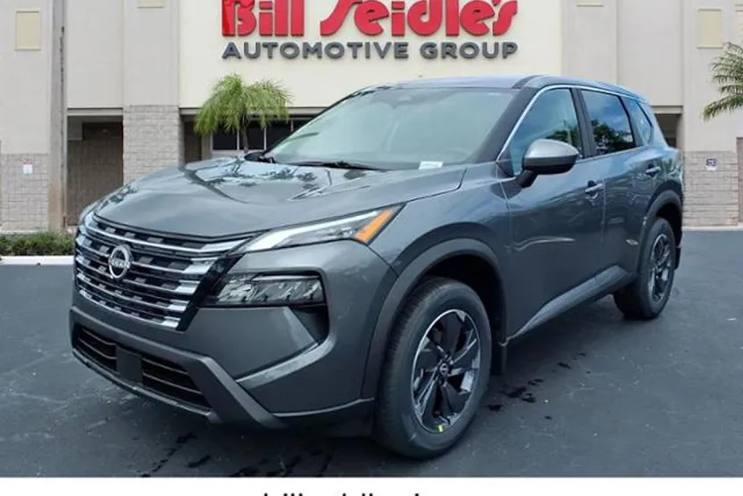 2026 Nissan Rogue SV photo 1