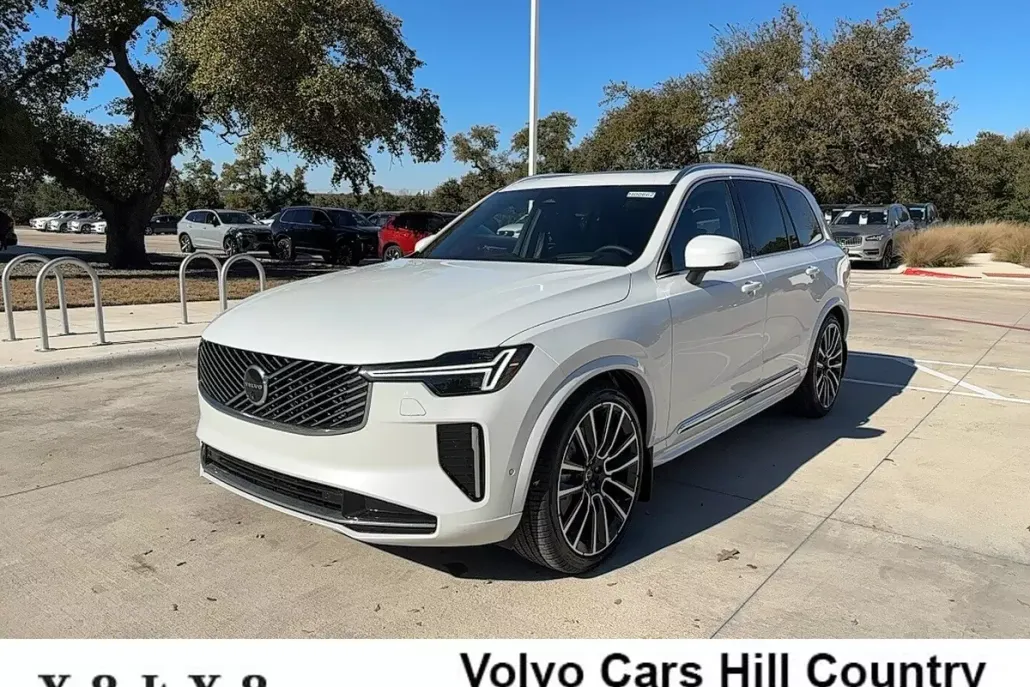 2025 Volvo XC90 photo 1