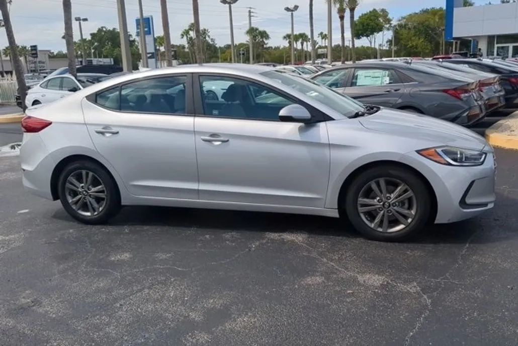2018 Hyundai Elantra SEL Value Edition Limited photo 1