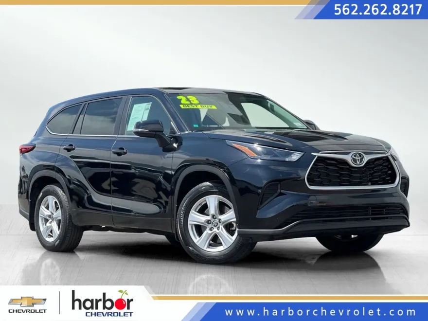 2023 Toyota Highlander L photo 1