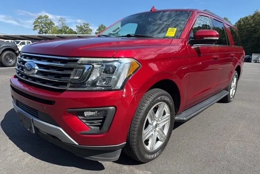 2019 Ford Expedition MAX XLT photo 1