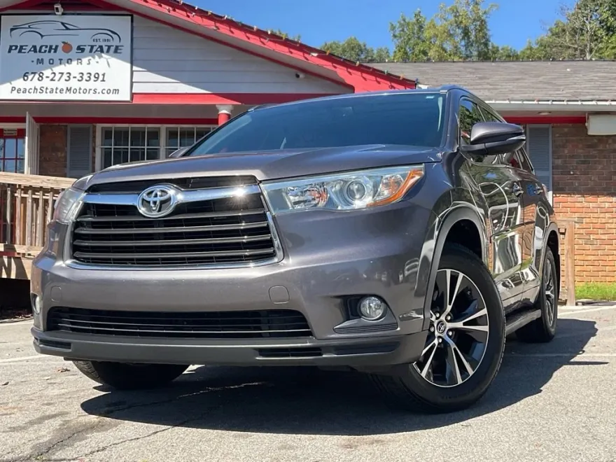 2016 Toyota Highlander XLE photo 1