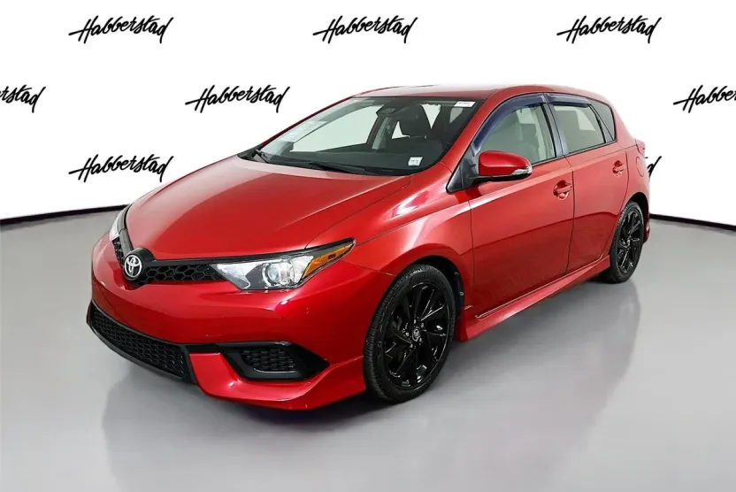 2017 Toyota Corolla iM Base photo 1