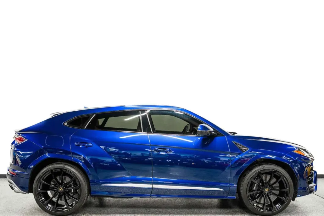2019 Lamborghini Urus photo 1