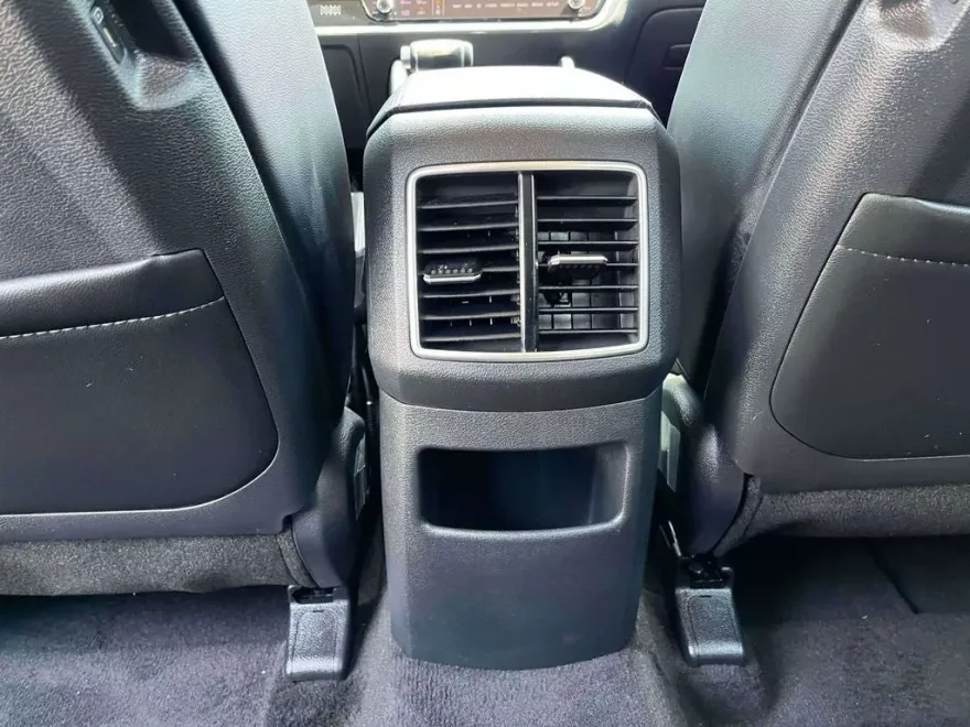 2025 Kia Sportage EX photo 1