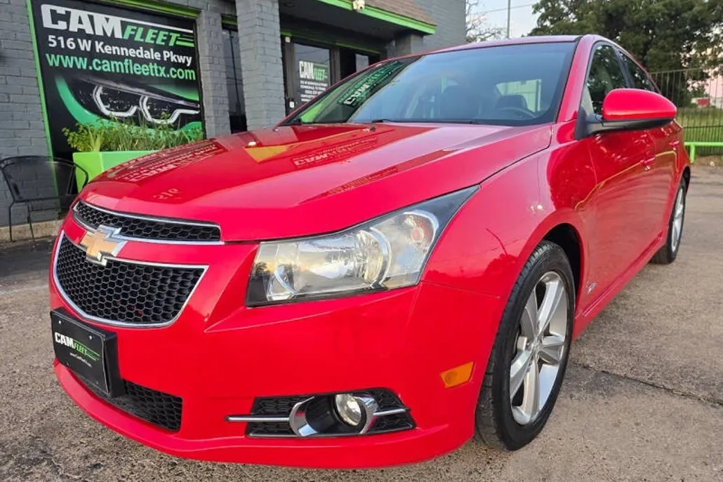 2012 Chevrolet Cruze photo 1