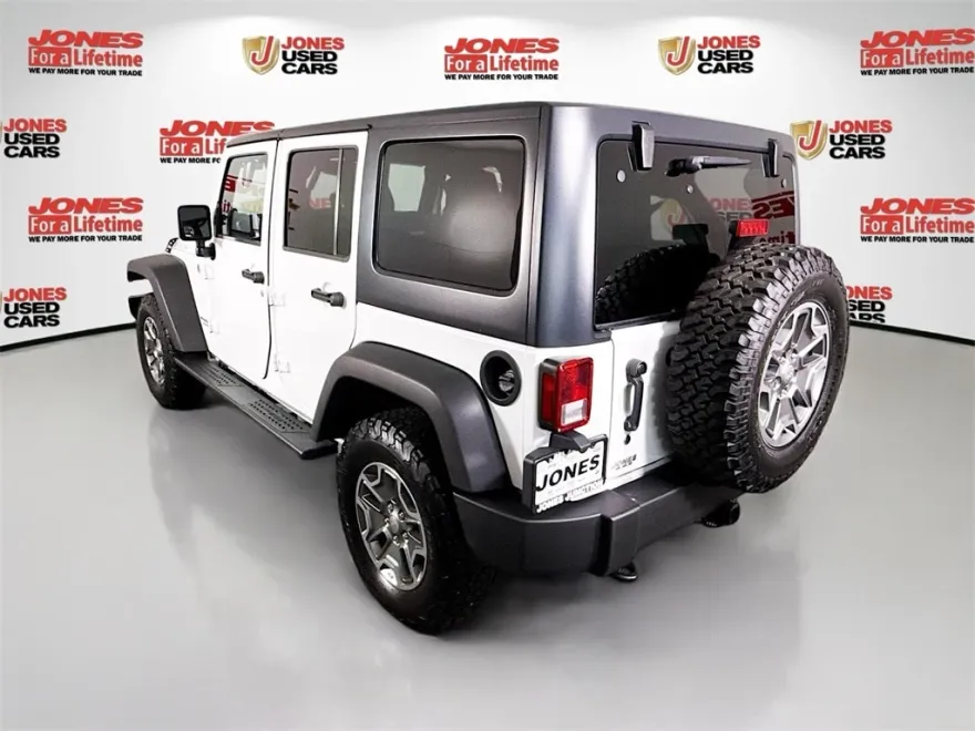 2017 Jeep Wrangler Unlimited Rubicon photo 1