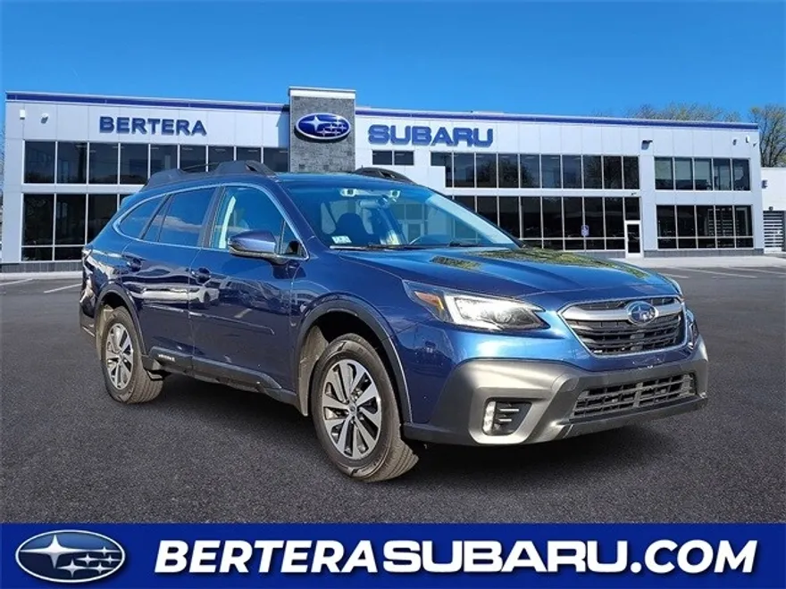 2021 Subaru Outback Premium photo 1