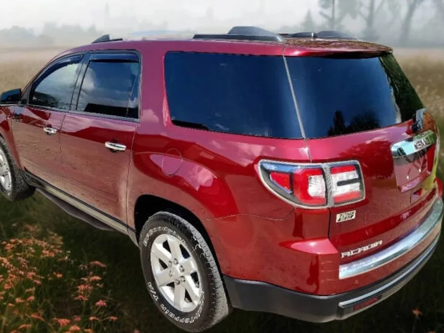 2016 Gmc Acadia SLE photo 1