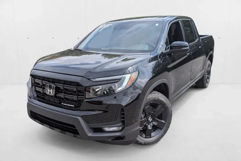 2025 Honda Ridgeline Black Edition photo 1