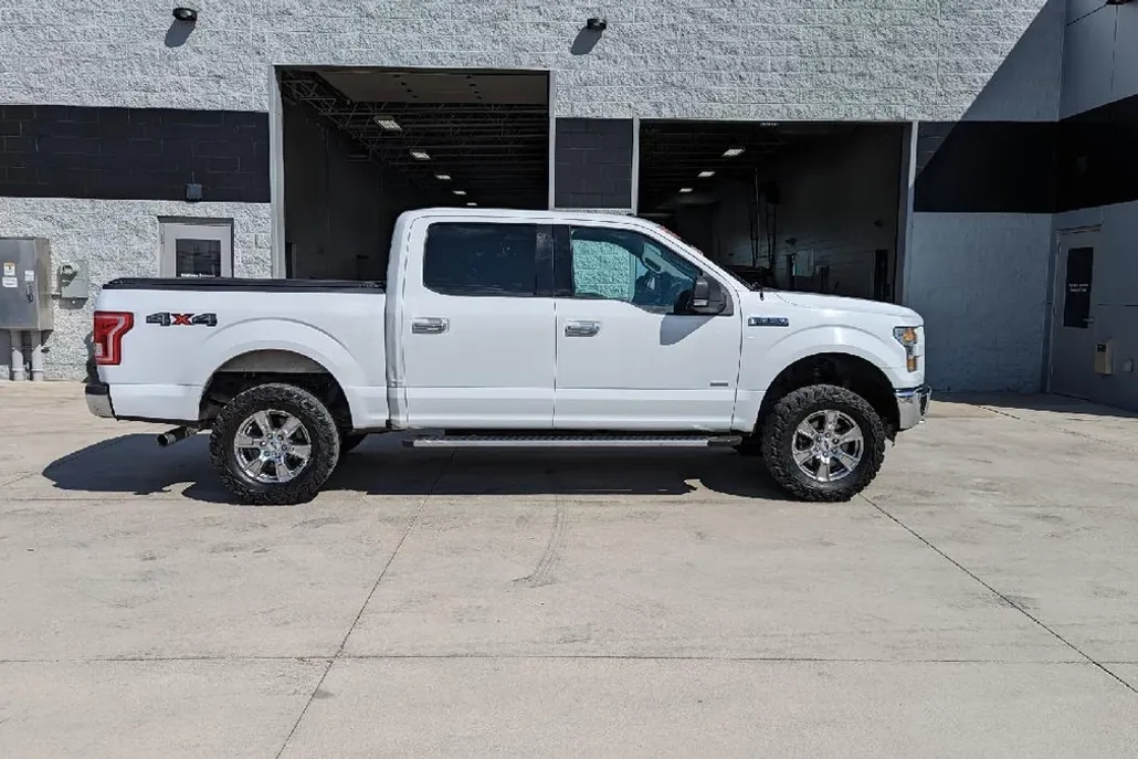 2016 Ford F-150 XLT photo 1