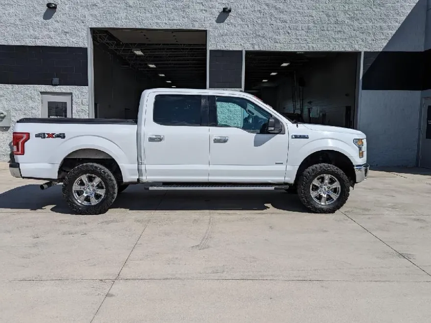 2016 Ford F-150 XLT photo 1