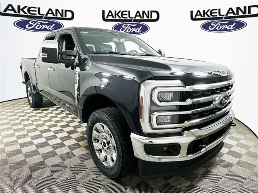 2025 Ford F-250 King Ranch photo 1