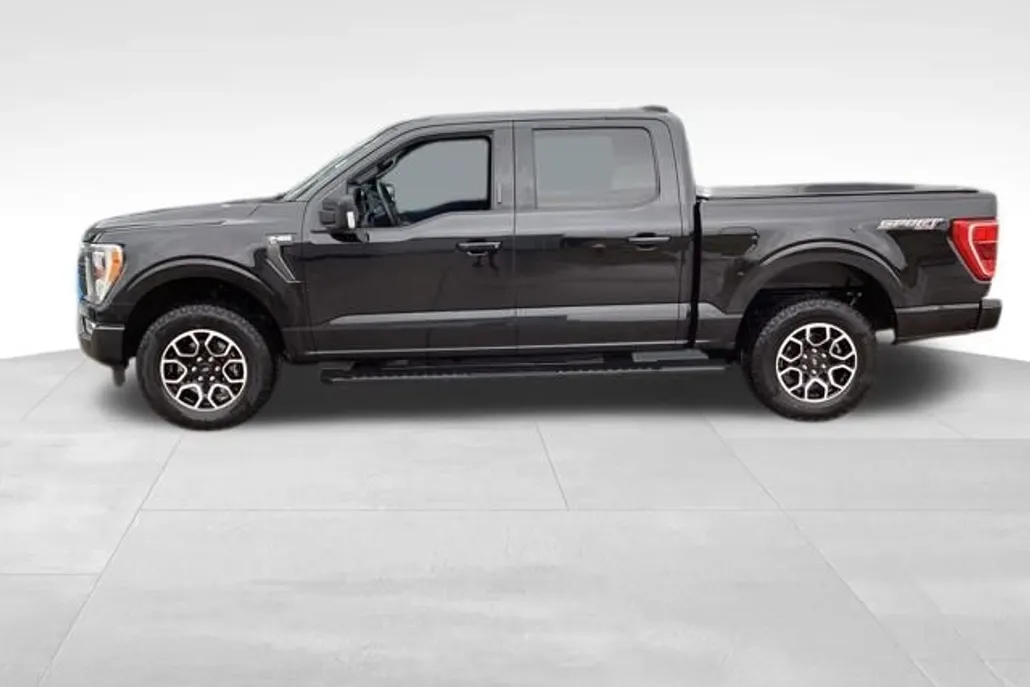 2023 Ford F-150 XLT photo 1