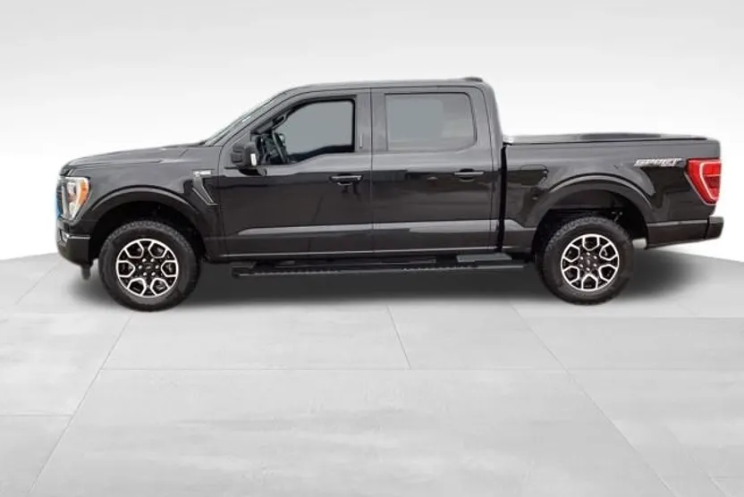 2023 Ford F-150 XLT photo 1