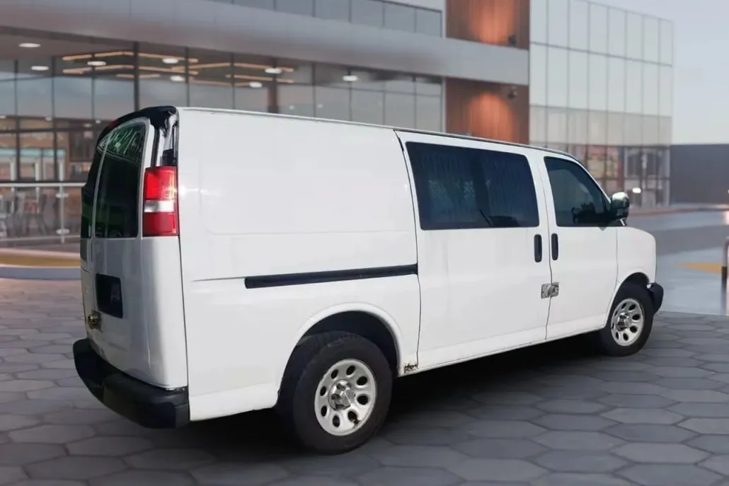 2012 Chevrolet Express 1500 Cargo Van photo 1