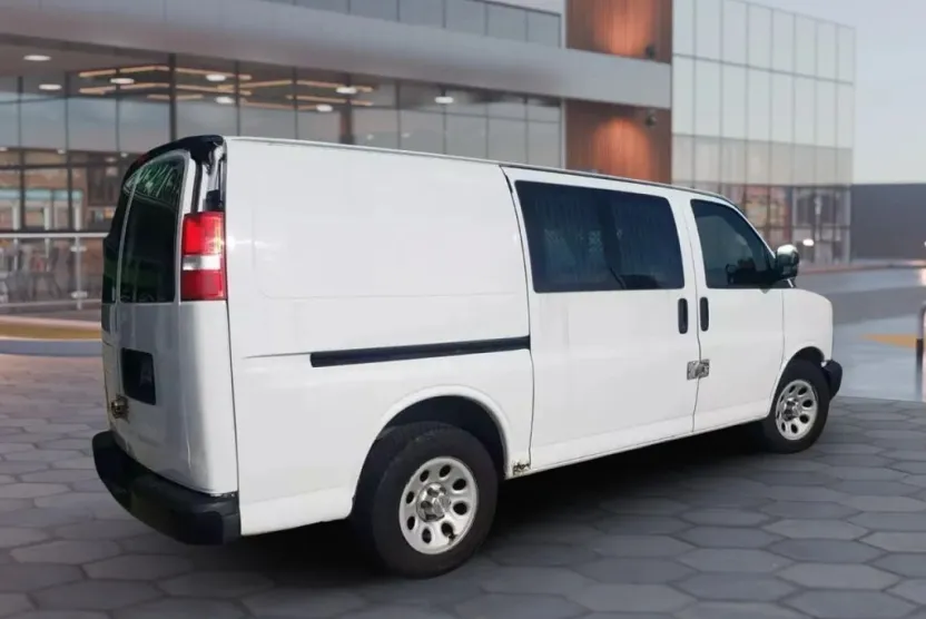 2012 Chevrolet Express 1500 Cargo Van photo 1