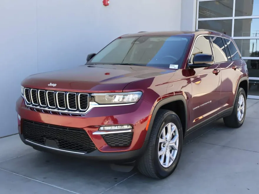 2022 Jeep Grand Cherokee Limited photo 1