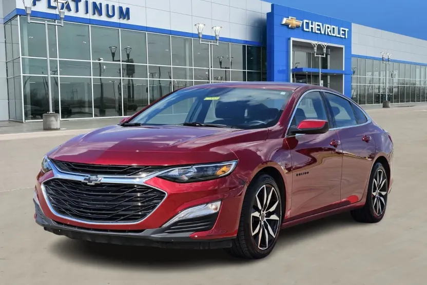2023 Chevrolet Malibu RS photo 1