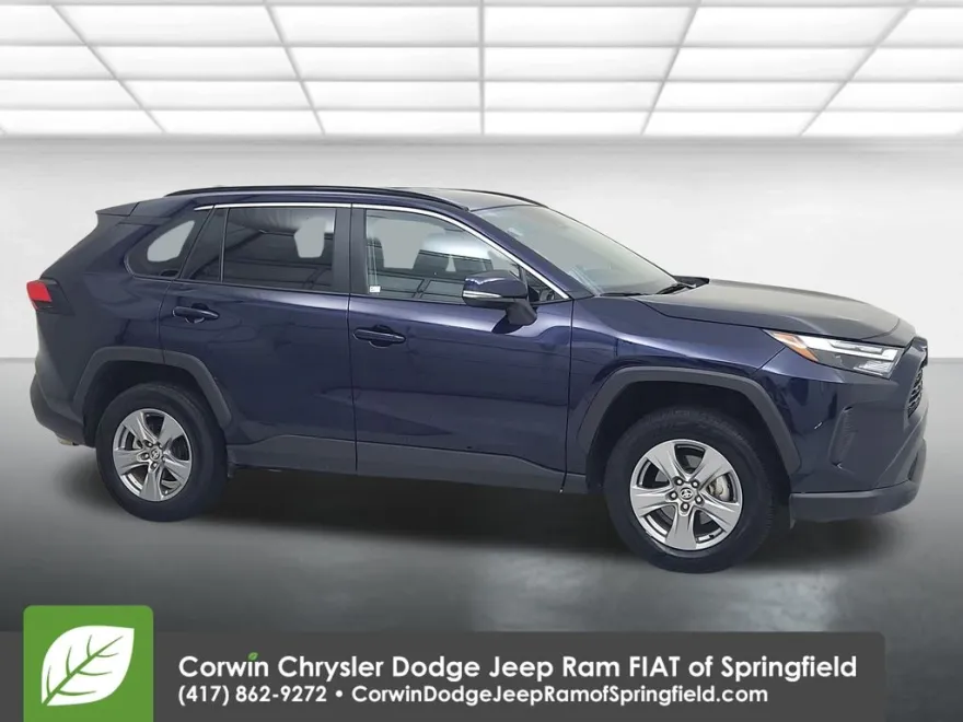 2024 Toyota RAV4 XLE photo 1