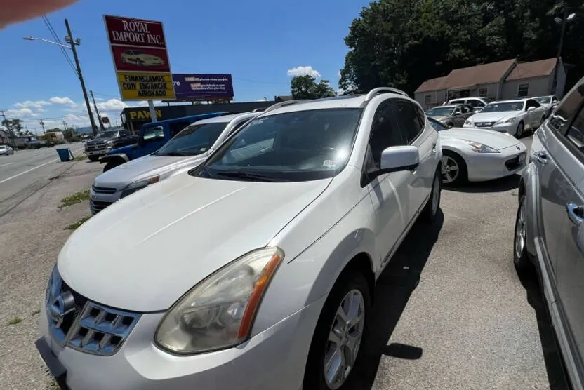 2013 Nissan Rogue SV SL photo 1