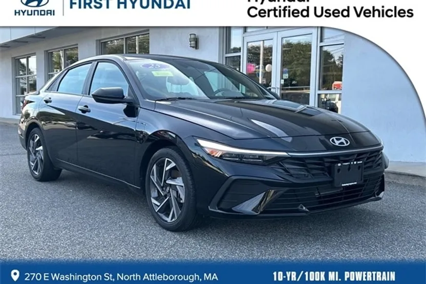2025 Hyundai Elantra SEL Sport photo 1