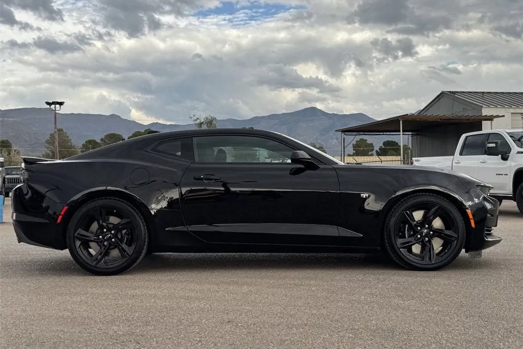 2022 Chevrolet Camaro 2SS photo 1
