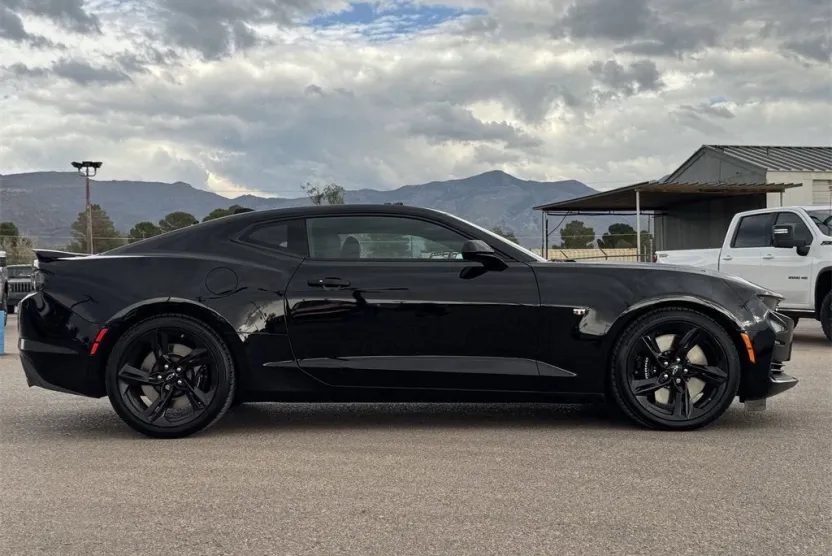 2022 Chevrolet Camaro 2SS photo 1