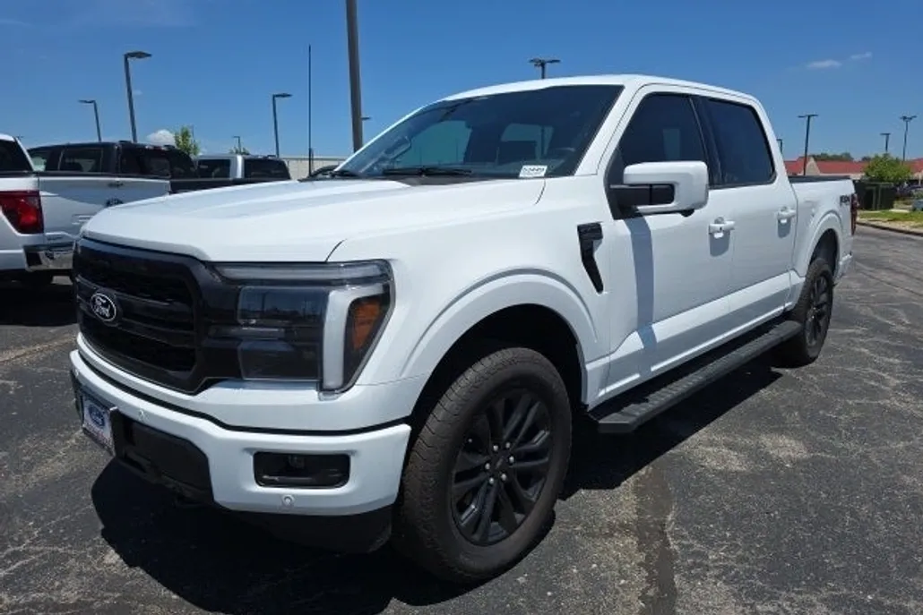 2025 Ford F-150 Lariat photo 1