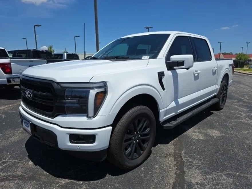2025 Ford F-150 Lariat photo 1