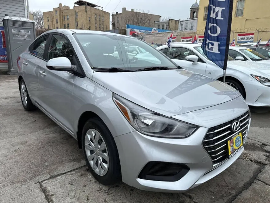2020 Hyundai Accent SEL photo 1