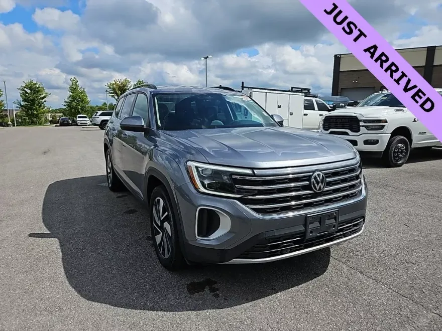 2024 Volkswagen Atlas SE Technology photo 1