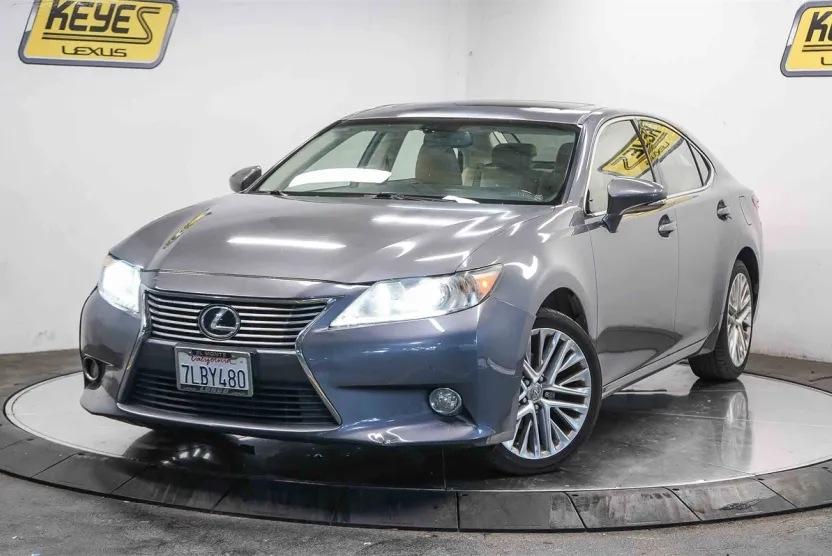 2013 Lexus ES 350 photo 1