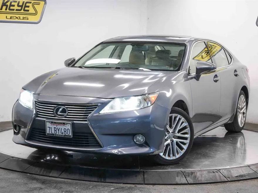 2013 Lexus ES 350 photo 1