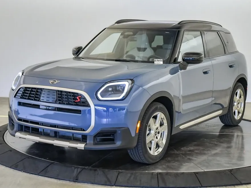 2025 Mini Countryman S ALL4 photo 1