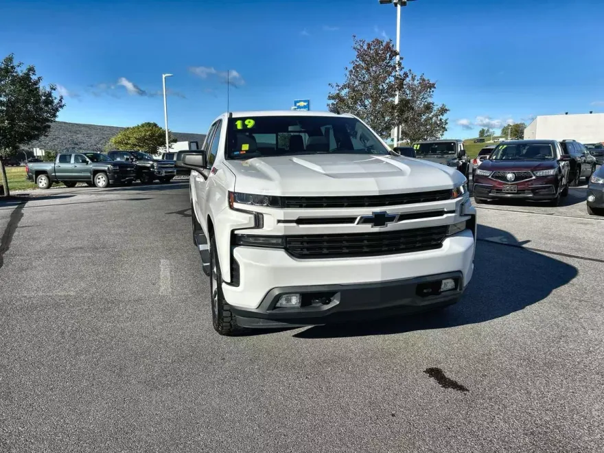 2019 Chevrolet Silverado 1500 RST photo 1