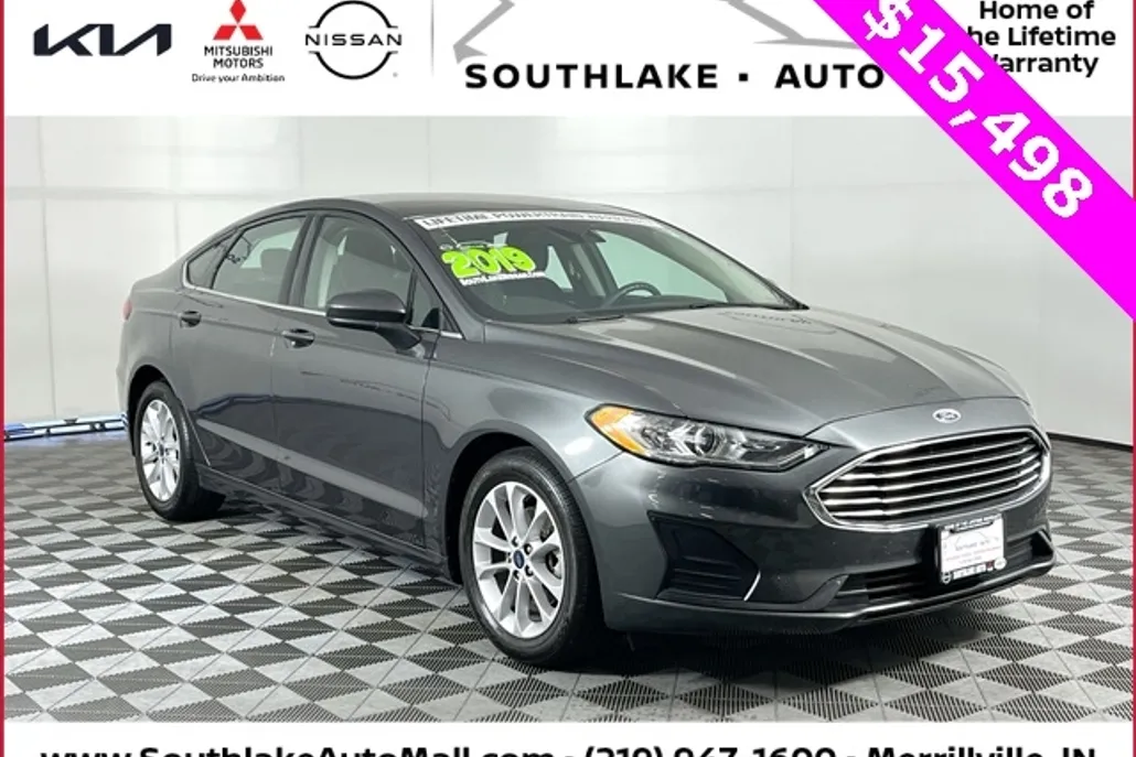 2019 Ford Fusion SE photo 1