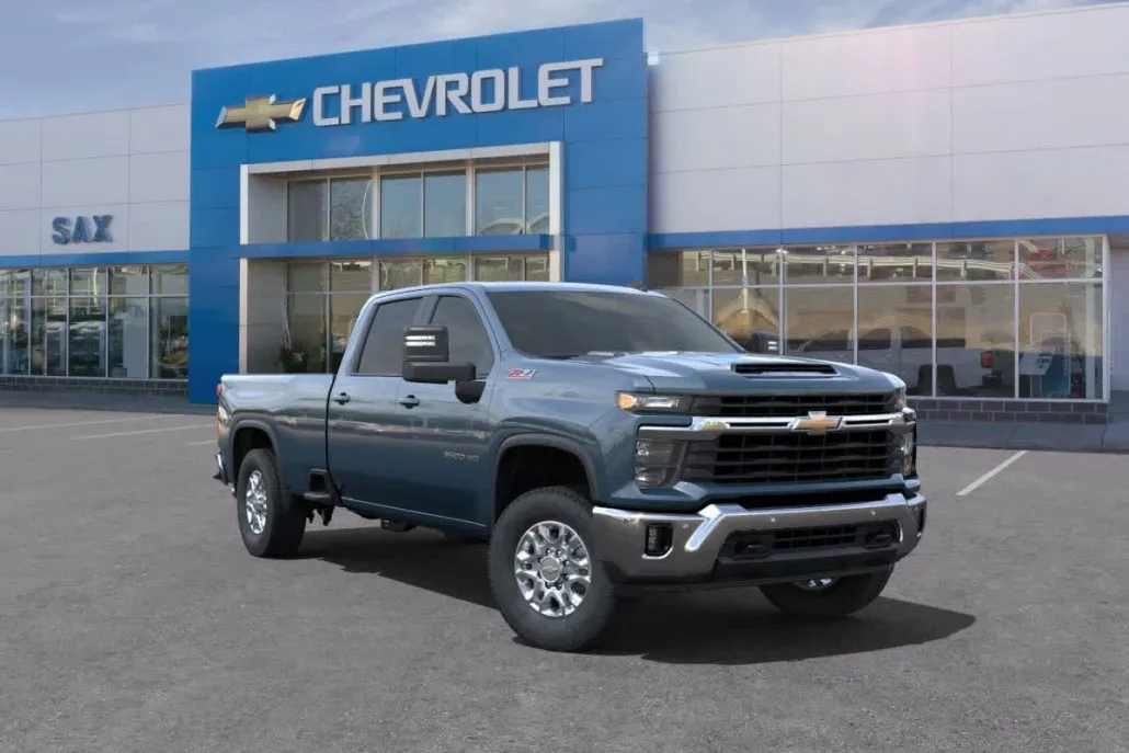 2025 Chevrolet Silverado 3500HD LT photo 1