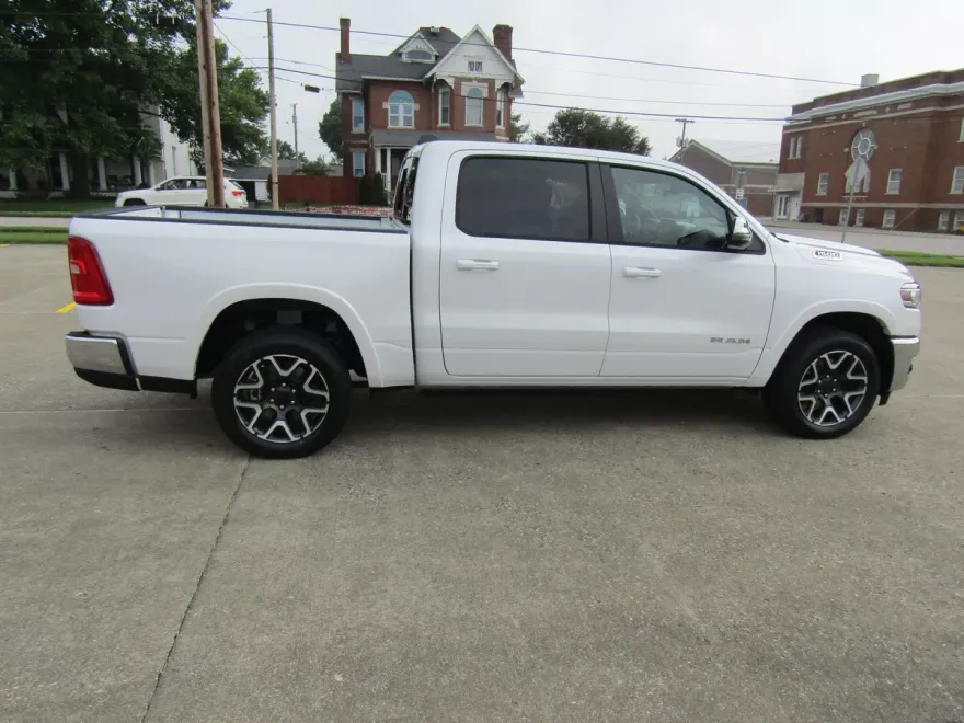 2025 Ram 1500 Laramie photo 2