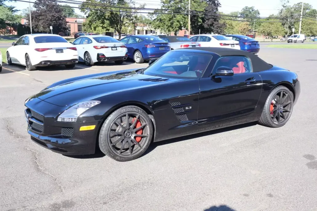 2014 Mercedes Benz SLS AMG Roadster GT photo 1