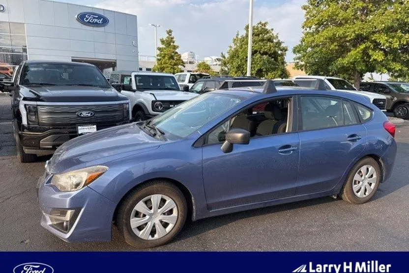 2016 Subaru Impreza 2.0i photo 1