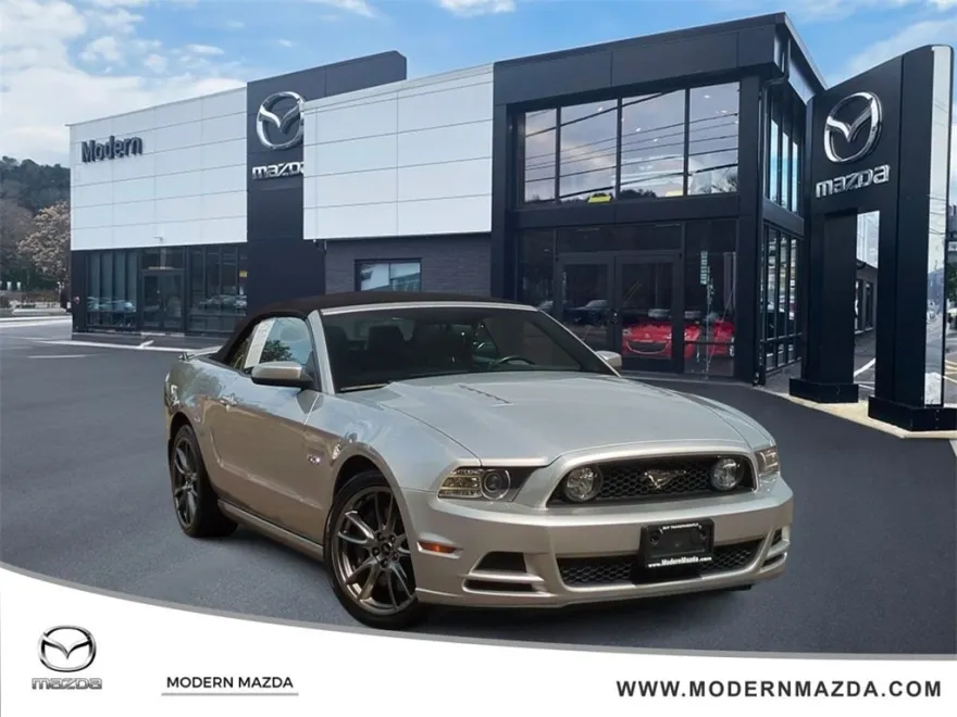 2014 Ford Mustang GT Premium photo 1