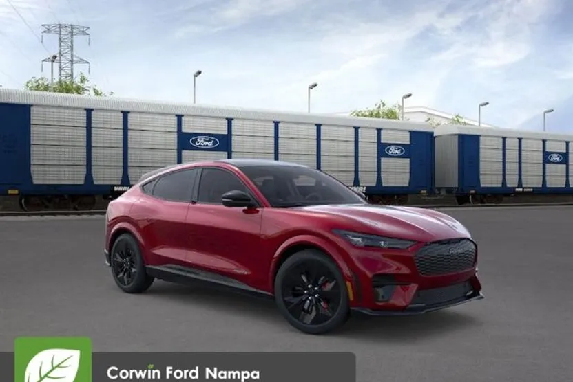 2025 Ford Mustang Mach-E GT photo 1