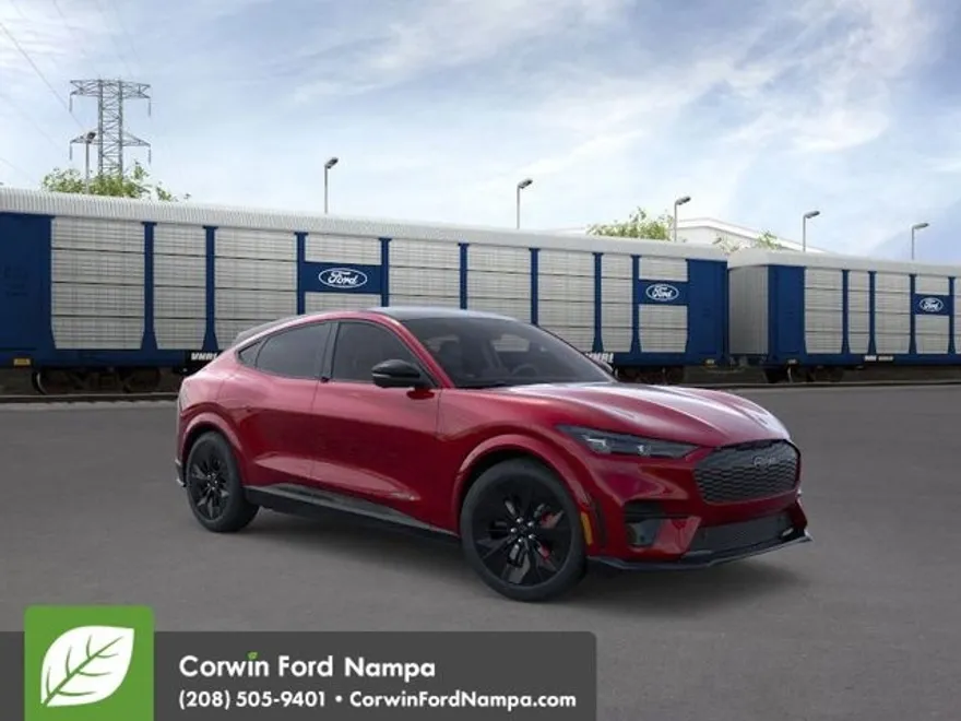 2025 Ford Mustang Mach-E GT photo 1