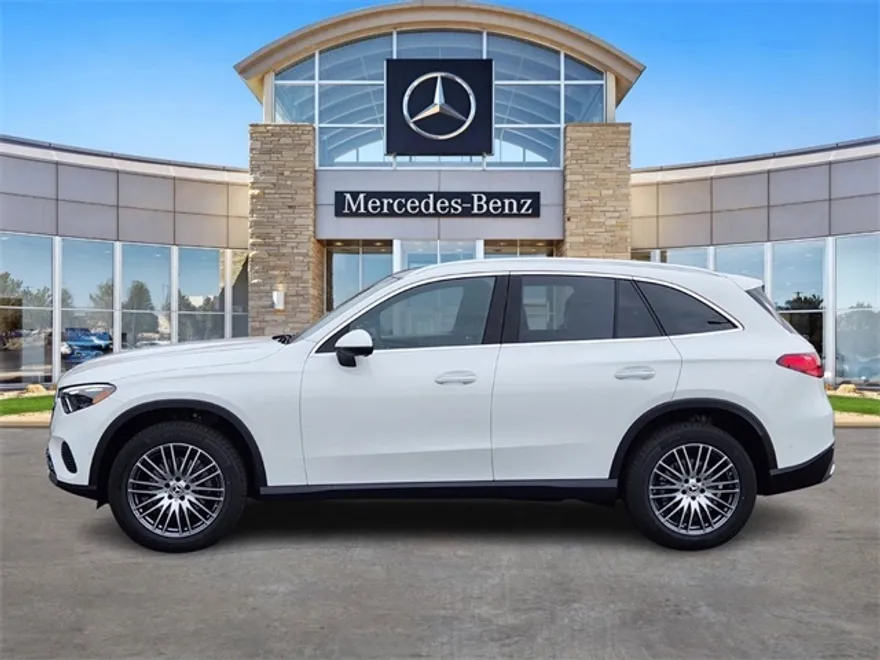 2026 Mercedes Benz GLC 300 4MATIC photo 1