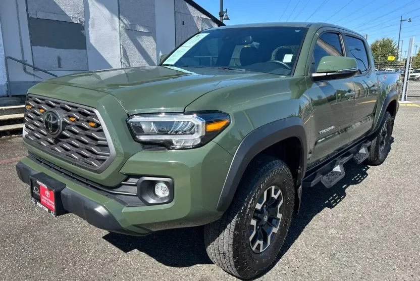 2022 Toyota Tacoma SR5 photo 1