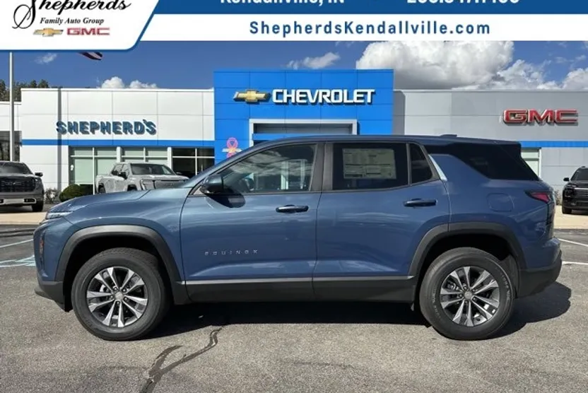 2026 Chevrolet Equinox LT photo 1