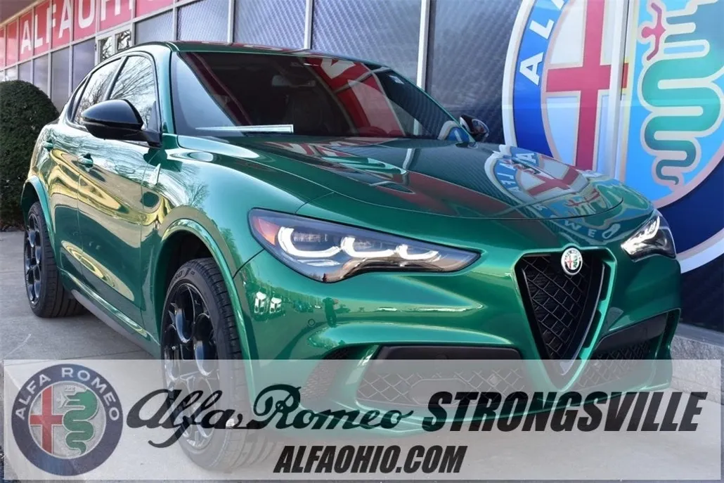 2024 Alfa Romeo Stelvio Quadrifoglio photo 1