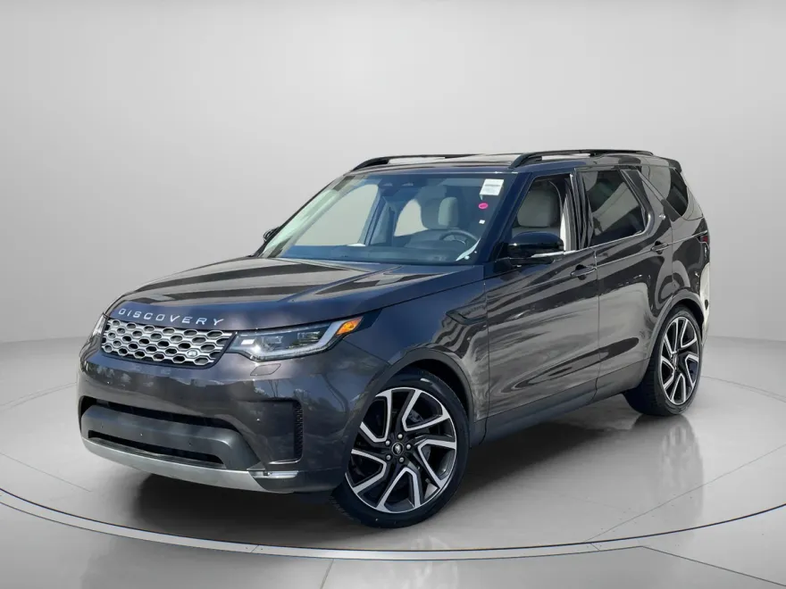2025 Land Rover Discovery S photo 1