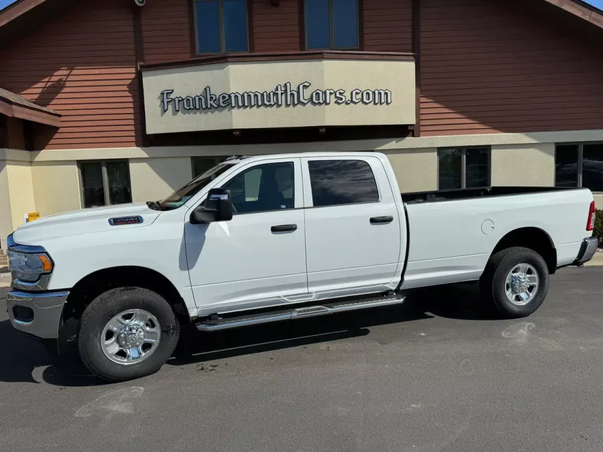 2024 Ram 2500 Tradesman photo 1